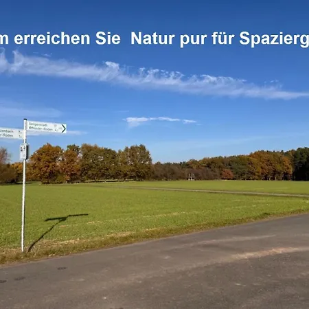 Nahe Frankfurt Am Main Mit Parkplaetzen Pkw Oder Lejlighed Rödermark