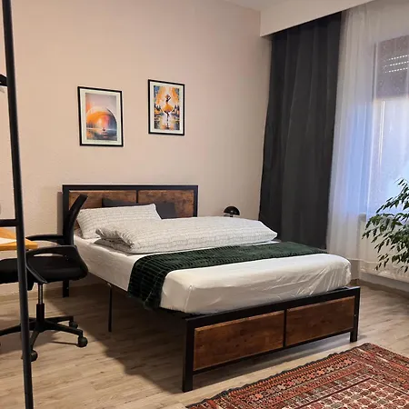 Nahe Frankfurt Am Main Mit Parkplaetzen Pkw Oder Rödermark