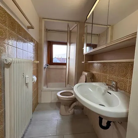 Lejlighed Nahe Frankfurt Am Main Mit Parkplaetzen Pkw Oder