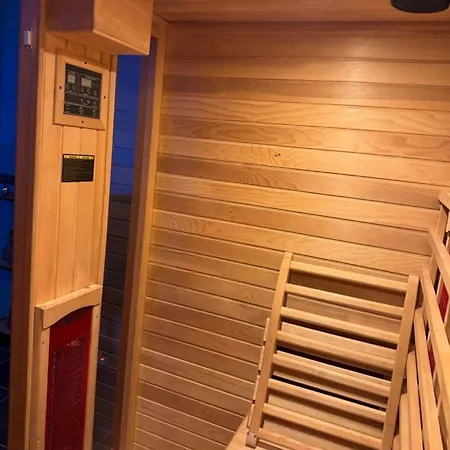 Nahe Frankfurt Am Main Mit Parkplaetzen Pkw Oder * Rödermark