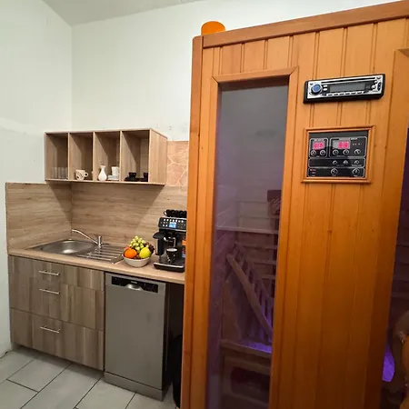 Nahe Frankfurt Am Main Mit Parkplaetzen Pkw Oder Lejlighed Rödermark