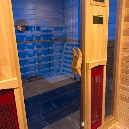 Nahe Frankfurt Am Main Mit Parkplaetzen Pkw Oder