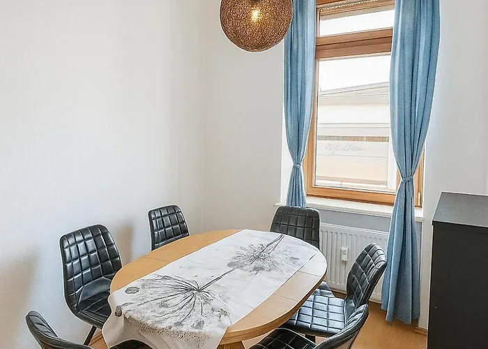 Nahe Frankfurt Am Main Mit Parkplaetzen Pkw Oder דירה Rödermark