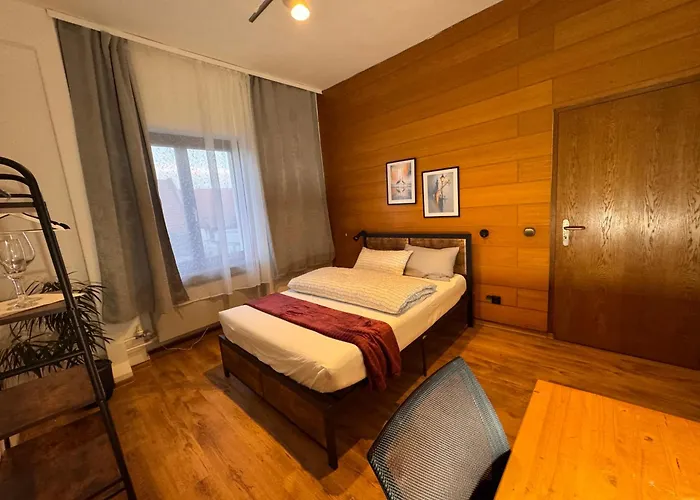 Nahe Frankfurt Am Main Mit Parkplaetzen Pkw Oder Rödermark