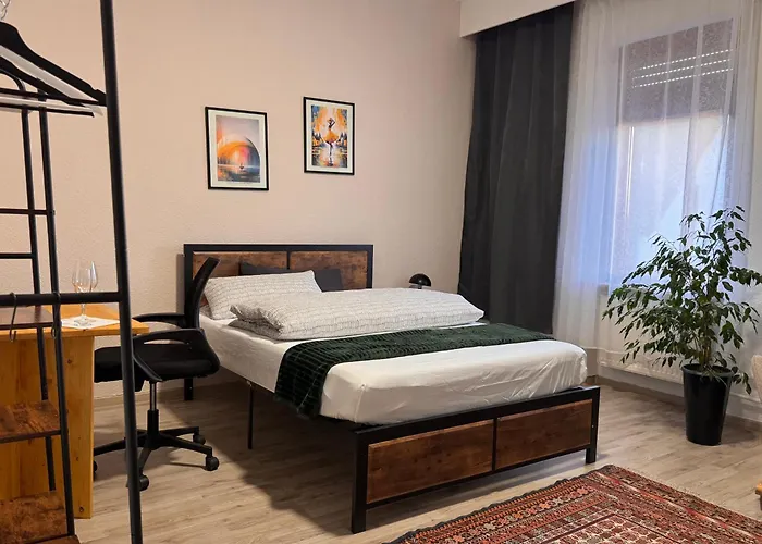 Nahe Frankfurt Am Main Mit Parkplaetzen Pkw Oder Rödermark