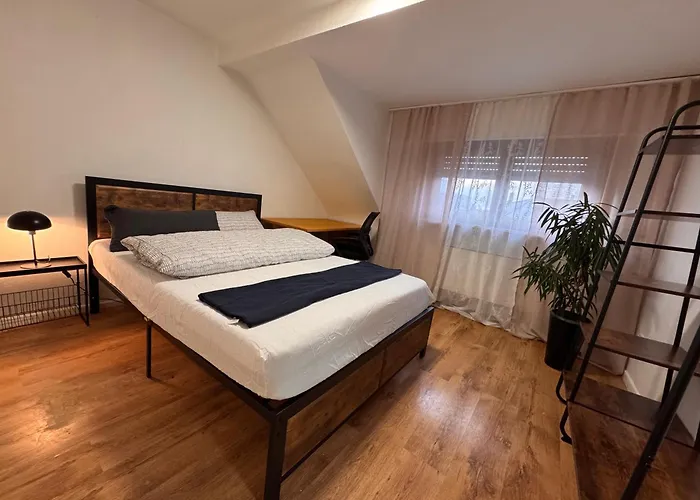 Nahe Frankfurt Am Main Mit Parkplaetzen Pkw Oder * Rödermark